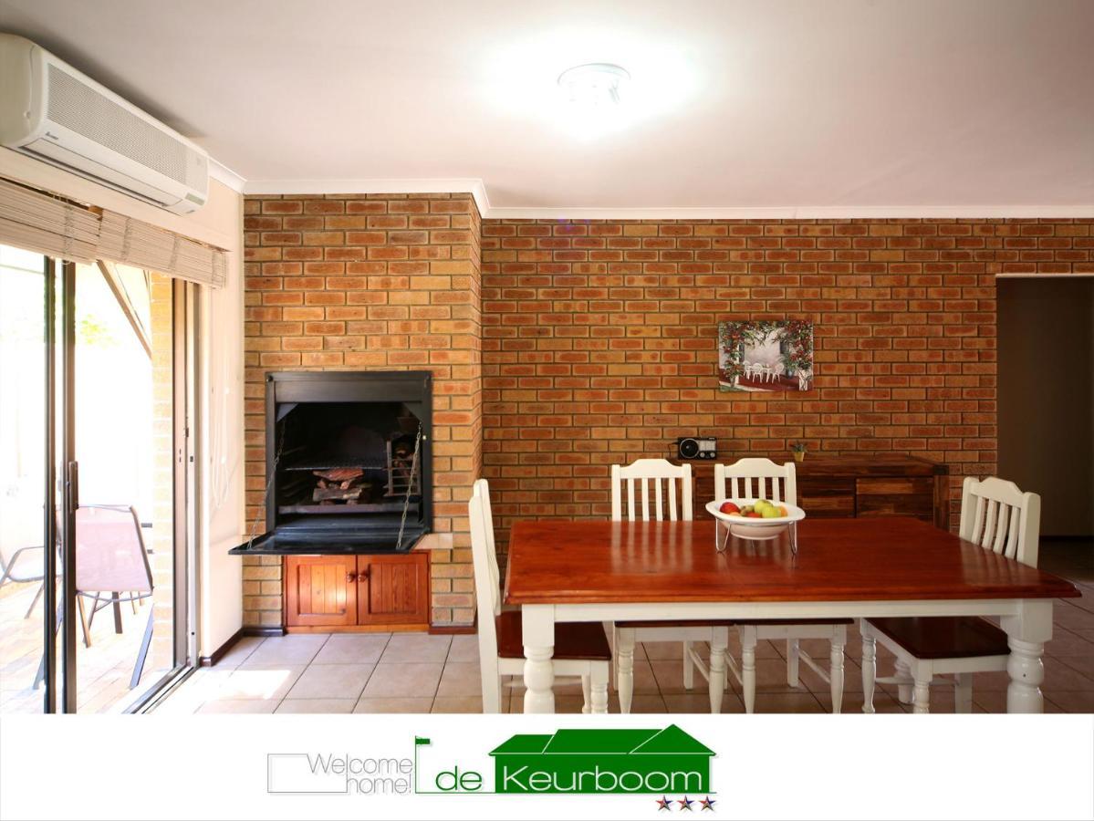 De Keurboom Guesthouse Kuils River Buitenkant foto